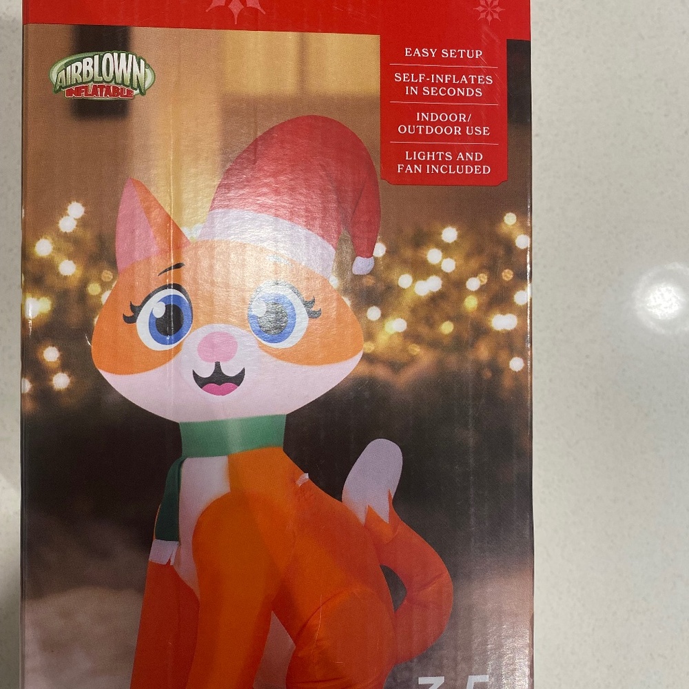 Holiday Time irblown Inflatables 3.5 Foot Christmas Kitten